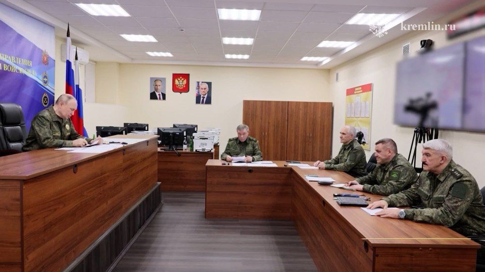 Завершение испытаний "Буревестника" и успехи в зоне СВО: Владимир Путин провел совещание с начальником Генштаба и командующими группировками Завершение испытаний "Буревестника" и успехи в зоне СВО: Владимир Путин провел совещание с начальником Генштаба и командующими группировками