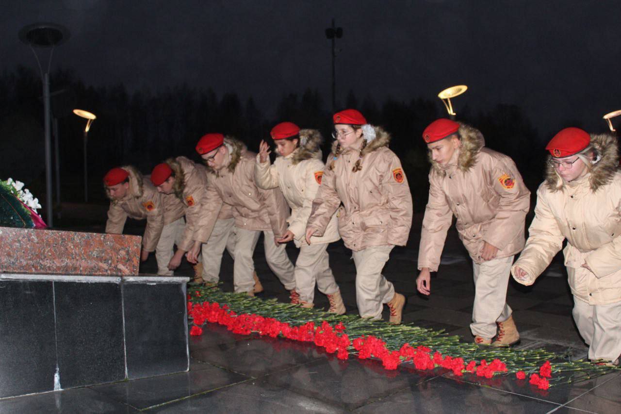 В рамках программы "Большое путешествие" юнармейцы Волновахского Дома Юнармии совершили важный и трогательный визит В рамках программы "Большое путешествие" юнармейцы Волновахского Дома Юнармии совершили важный и трогательный визит