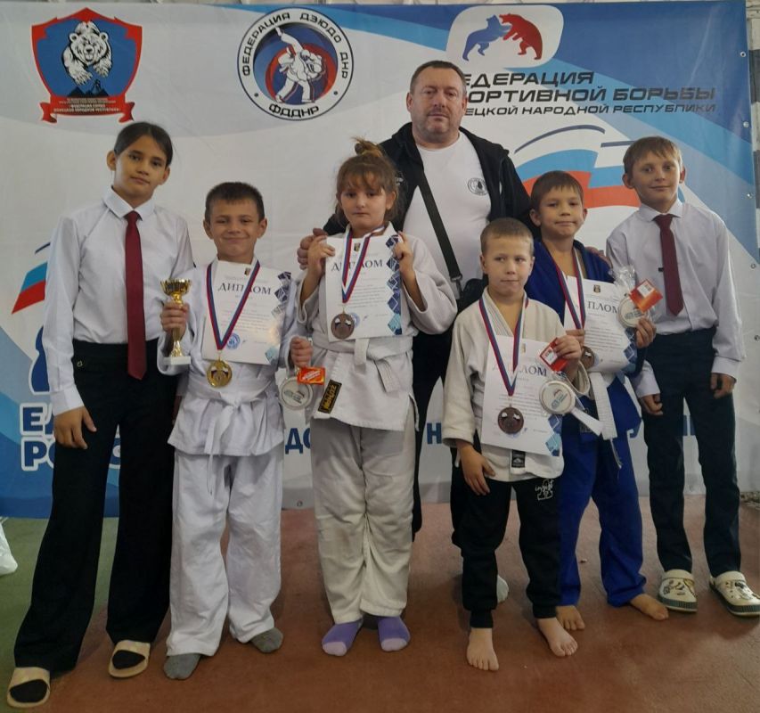 Открытое первенство Донецка по дзюдо среди мальчиков и девочек 2016-2017 гг.р Открытое первенство Донецка по дзюдо среди мальчиков и девочек 2016-2017 гг.р