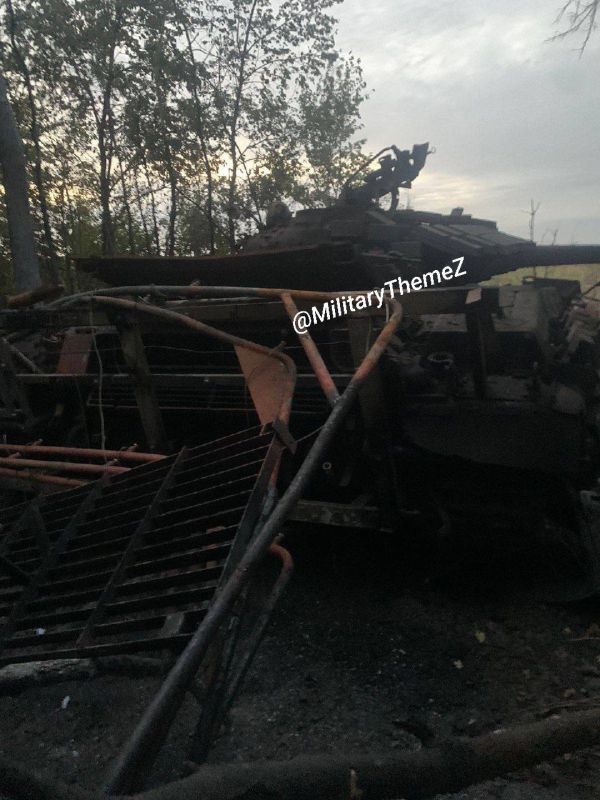 Уничтоженный танк Т-64БВ с мангалом ВСУ на просторах ДНР Уничтоженный танк Т-64БВ с мангалом ВСУ на просторах ДНР