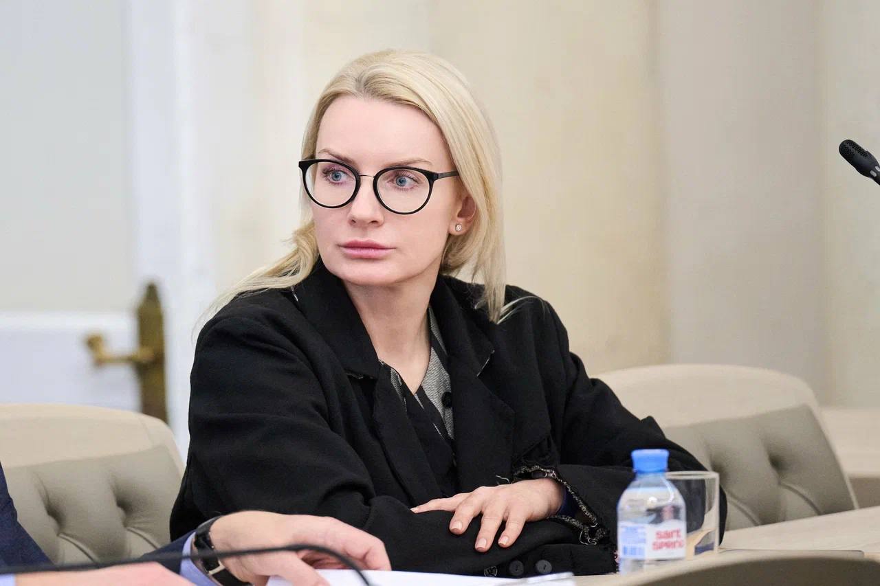 Ольга Любимова: Приняла участие в заседании Попечительского совета Новгородского музея-заповедника Ольга Любимова: Приняла участие в заседании Попечительского совета Новгородского музея-заповедника