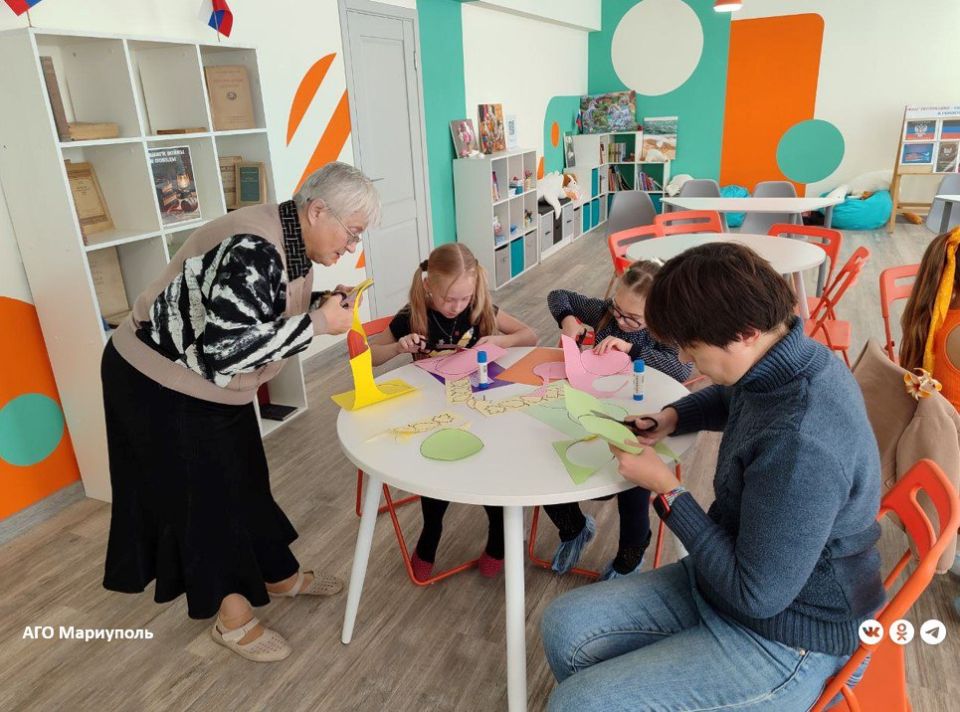 Для юных мариупольцев провели творческую мастерскую Для юных мариупольцев провели творческую мастерскую