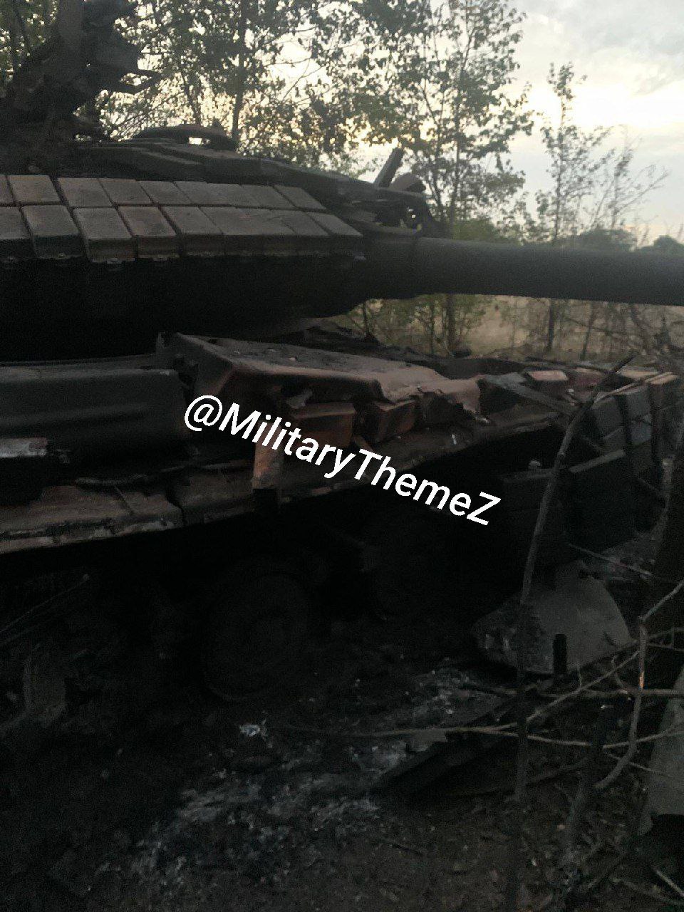 Уничтоженный танк Т-64БВ с мангалом ВСУ на просторах ДНР