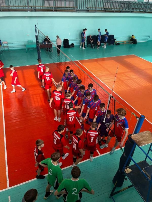 В Макеевке прошли матчи Первенства Донецкой Народной Республики по волейболу среди юношей 2011-2012 г.р В Макеевке прошли матчи Первенства Донецкой Народной Республики по волейболу среди юношей 2011-2012 г.р