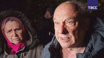 Минимум две женщины заблокированы в горящем после удара ВСУ доме в Ленинском районе Донецка