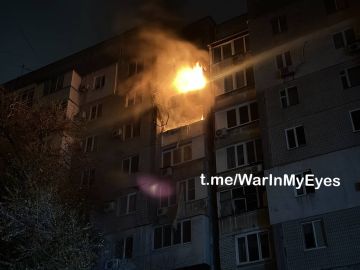 Последствия удара беспилотника ВСУ по жилому дому в Донецке