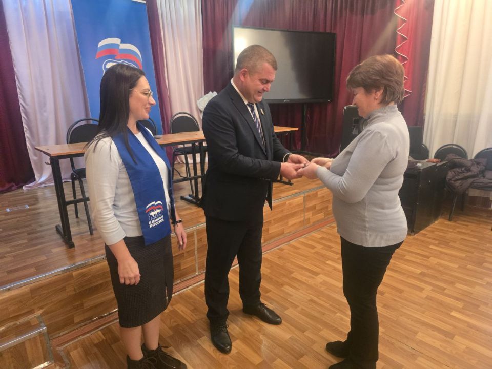 Встречи с трудовыми коллективами в Ленинском районе города Донецка продолжаются Встречи с трудовыми коллективами в Ленинском районе города Донецка продолжаются