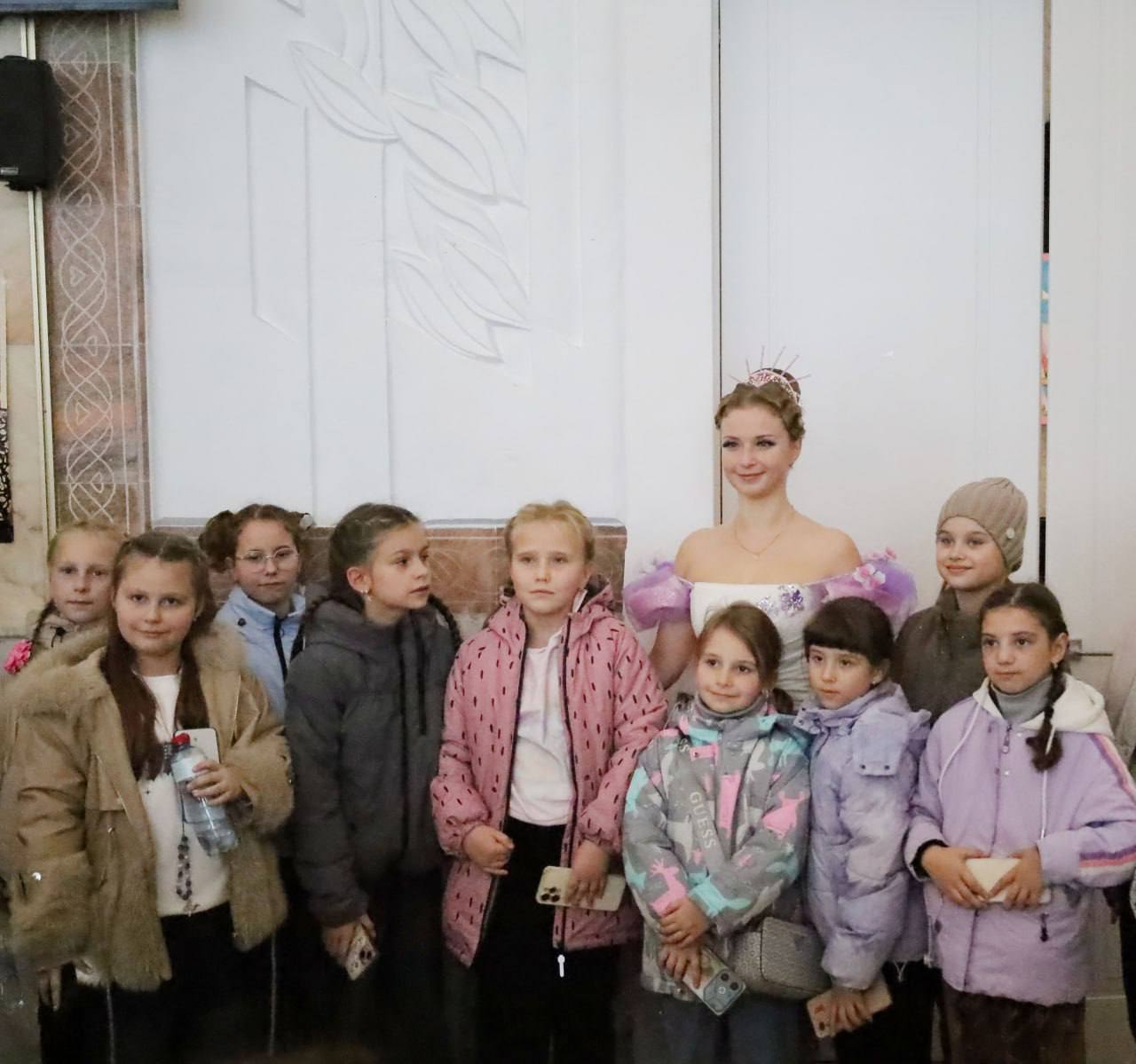 В Мариупольском театре прошли показы спектаклей для детей В Мариупольском театре прошли показы спектаклей для детей