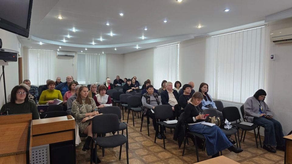 27 октября в Администрации Старобешевского муниципального округа прошло аппаратное совещание с руководителями структурных и территориальных подразделений Администрации Старобешевского муниципального округа, учреждений... 27 октября в Администрации Старобешевского муниципального округа прошло аппаратное совещание с руководителями структурных и территориальных подразделений Администрации Старобешевского муниципального округа, учреждений...