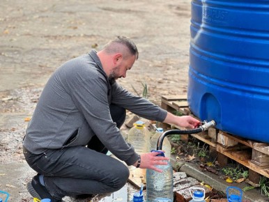 Продолжаем организовывать развозы воды