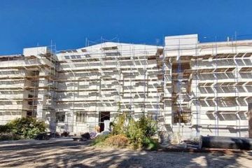 Фасадные работы начались в мариупольском дворце культуры «Чайка»