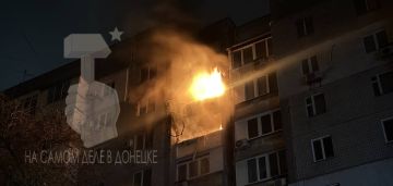 Последствия прилёта ударного БПЛА ВСУ в 10-ти этажный жилой дом в Ленинском районе Донецка