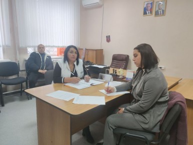 Денис Зубов: 27 октября состоялось очередное заседание комиссии по делам несовершеннолетних и защите их прав, которое провела заместитель главы администрации – Кочетова Елена Леонидовна