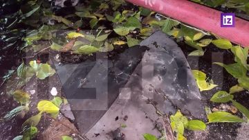 Кадры последствий удара дрона ВСУ по Ленинскому району Донецка показал корреспондент "Известий" Евгений Быковский