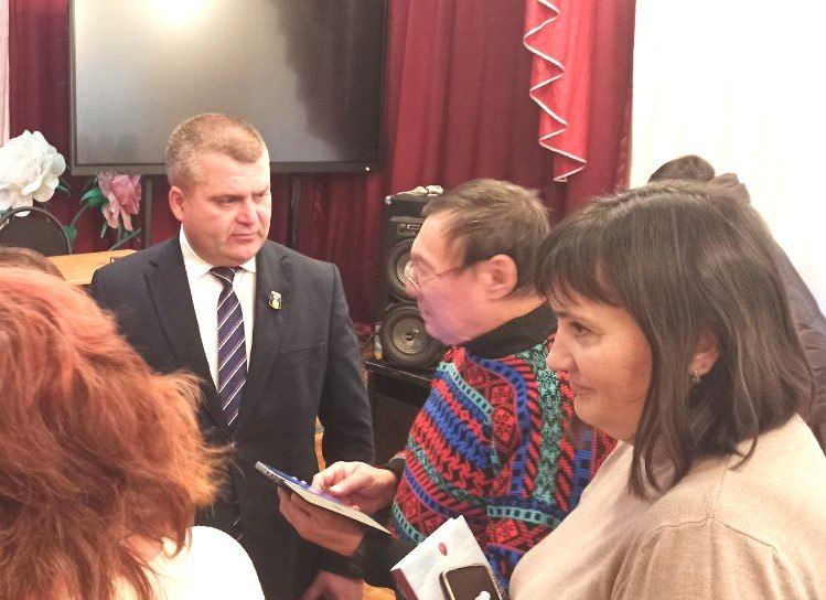 Юрий Атаманов: В ГБОУ «Школа № 44 г.о.Донецк» состоялась конструктивная встреча с трудовым коллективом образовательного учреждения Юрий Атаманов: В ГБОУ «Школа № 44 г.о.Донецк» состоялась конструктивная встреча с трудовым коллективом образовательного учреждения