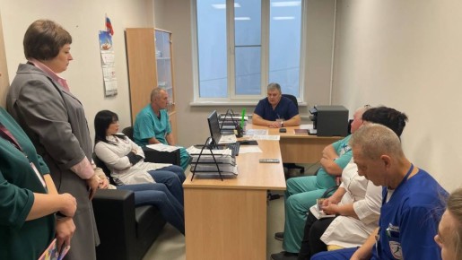 Юрий Покинтелица: Во исполнение поручения Главы ДНР Дениса Владимировича Пушилина провел встречу с коллективом отделения реабилитации и абилитации