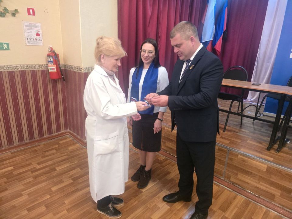 Встречи с трудовыми коллективами в Ленинском районе города Донецка продолжаются Встречи с трудовыми коллективами в Ленинском районе города Донецка продолжаются
