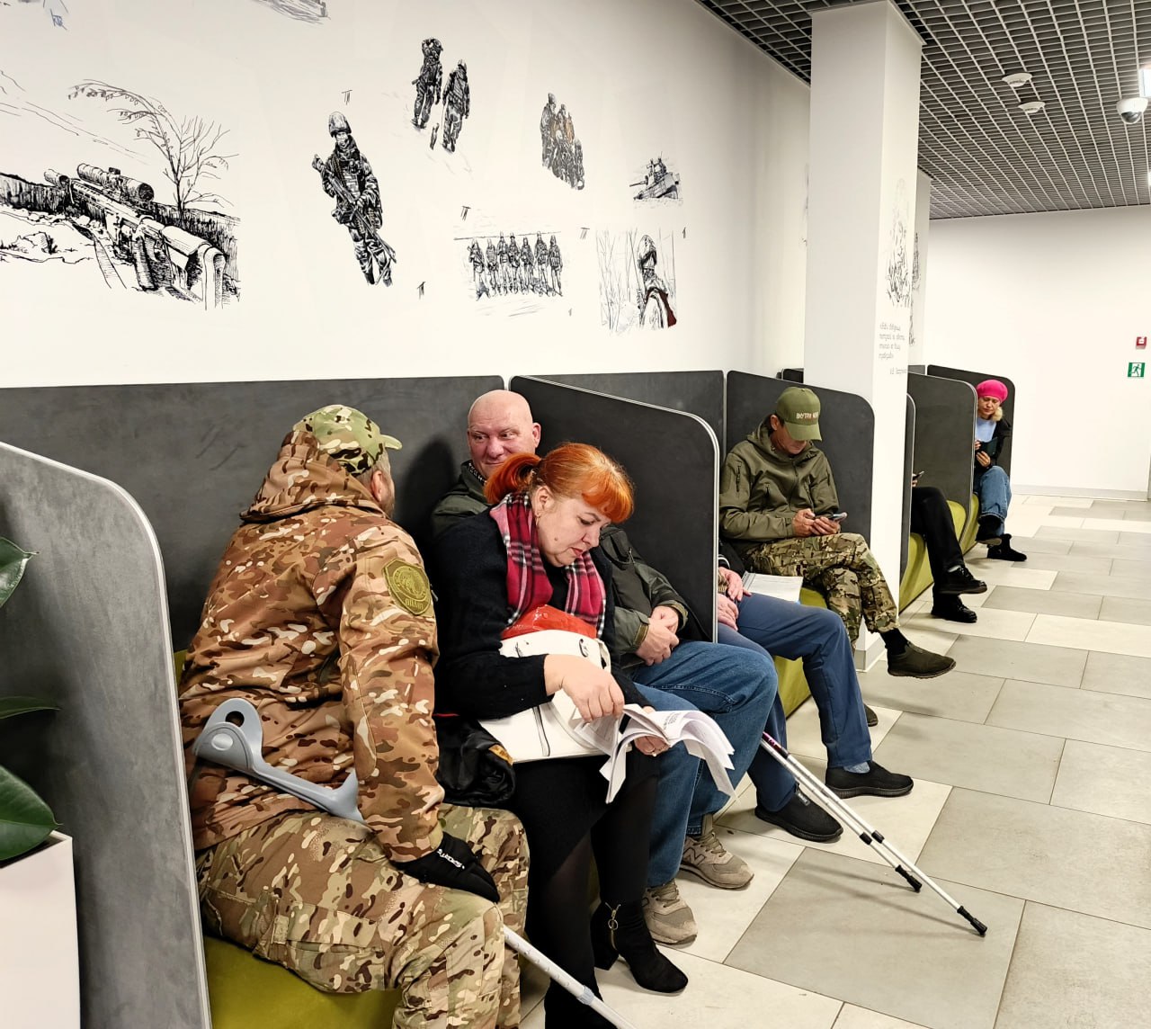На днях на базе донецкого филиала фонда «Защитники Отечества» состоялся первый выездной прием ветеранов боевых действий сотрудниками военно-врачебной комиссии г. Луганска, на котором обратившиеся смогли подать пакет... На днях на базе донецкого филиала фонда «Защитники Отечества» состоялся первый выездной прием ветеранов боевых действий сотрудниками военно-врачебной комиссии г. Луганска, на котором обратившиеся смогли подать пакет...