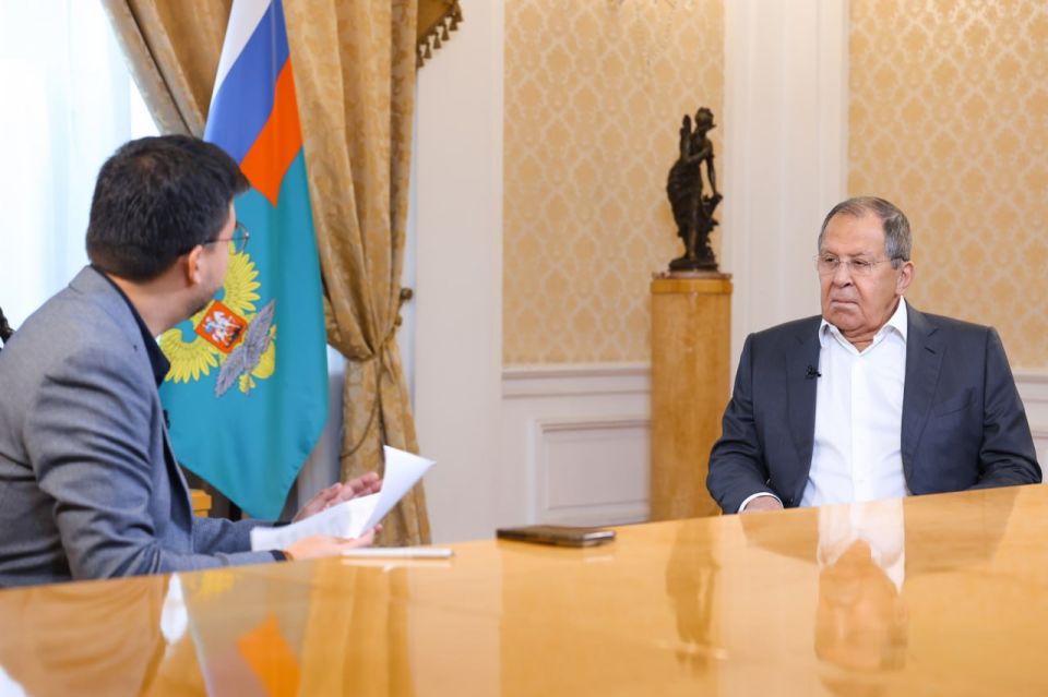 Из интервью Министра иностранных дел России С.В.Лаврова YouTube-каналу «Ультраханг» (Москва, 26 октября 2025 года)