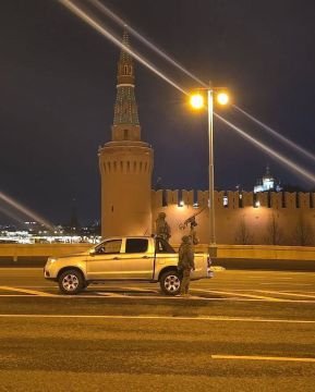Ночной налёт на столицу…. Бандеровские ублюдки запланировали на эту ночь пропагандистскую акцию в виде налёта на Москву