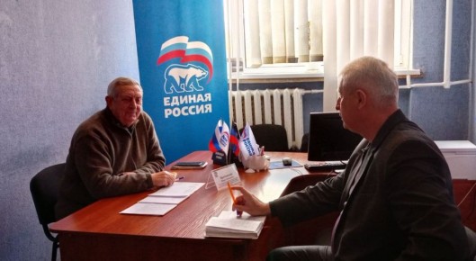 Депутат #Комитет_по_конституционному_законодательству_государственному_строительству_и_местному_самоуправлению Мирон Братковский провел встречу с вице-президентом Федерации плавания ДНР