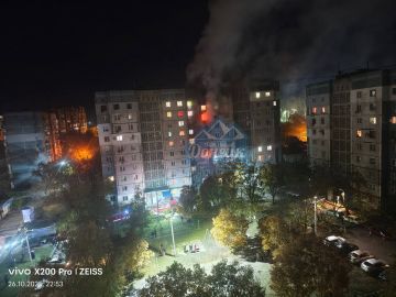 ВСУ ударили беспилотниками по жилому дому в Ленинском районе Донецка