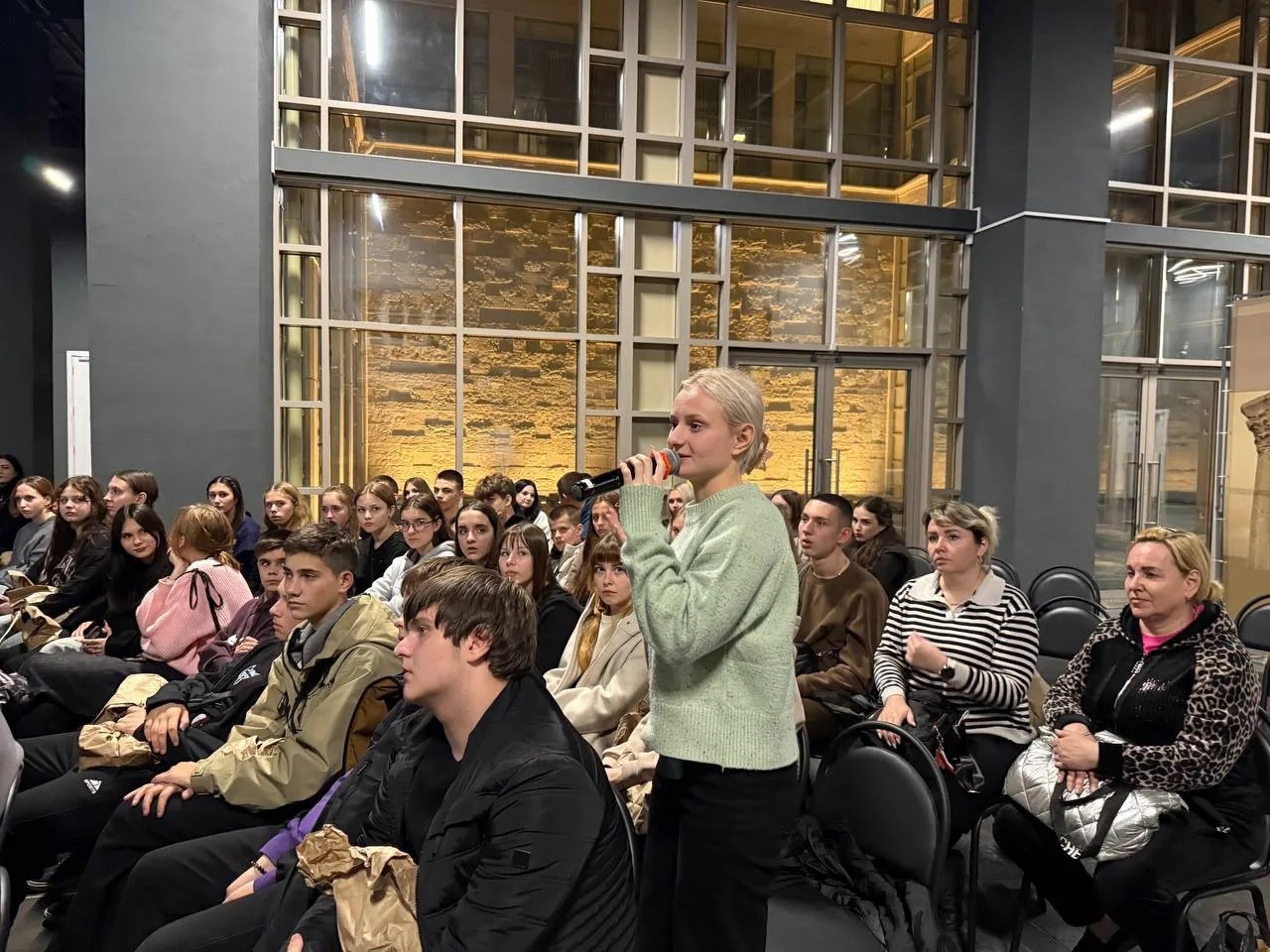 По благословению и приглашению митрополита Симферопольского и Крымского Тихона 400 школьников из ДНР получили возможность посетить «Новый Херсонес» По благословению и приглашению митрополита Симферопольского и Крымского Тихона 400 школьников из ДНР получили возможность посетить «Новый Херсонес»