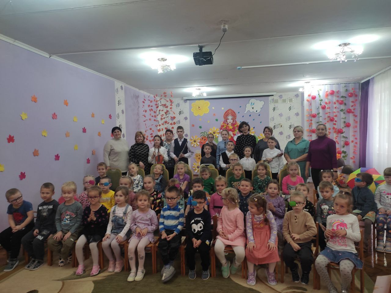 27 октября 2025г. в рамках взаимодействия обучающиеся и преподаватели музыкального отделения Харцызской детской школы искусств подготовили для воспитанников детского сада «Радуга» музыкальную встречу «Музыкальные краски... 27 октября 2025г. в рамках взаимодействия обучающиеся и преподаватели музыкального отделения Харцызской детской школы искусств подготовили для воспитанников детского сада «Радуга» музыкальную встречу «Музыкальные краски...