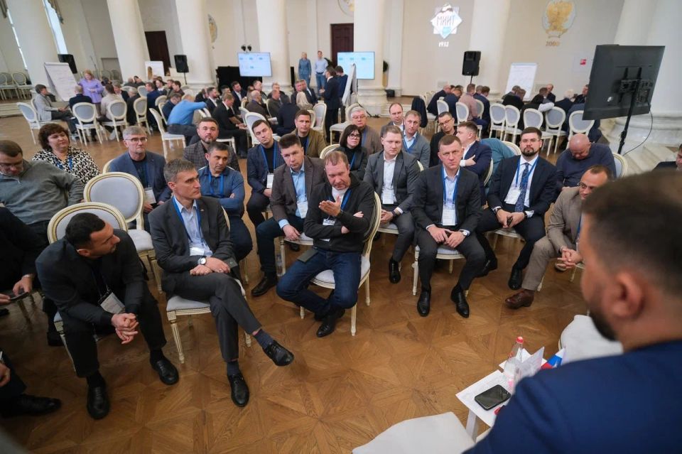 Глава Шахтерского округа представил ДНР на конференции ВАРМСУ Глава Шахтерского округа представил ДНР на конференции ВАРМСУ