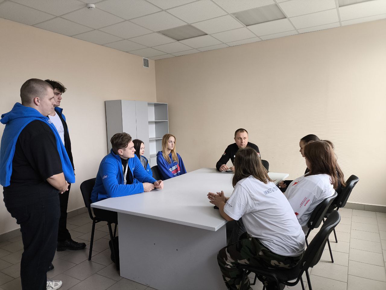 Денис Зубов: ГосСтарт.Диалог. 28 октября в городском округе Иловайск состоялась встреча активной молодежи с заведующим сектором физической культуры, спорта и молодежной политики – Киреевым Владимиром Александровичем. На... Денис Зубов: ГосСтарт.Диалог. 28 октября в городском округе Иловайск состоялась встреча активной молодежи с заведующим сектором физической культуры, спорта и молодежной политики – Киреевым Владимиром Александровичем. На...