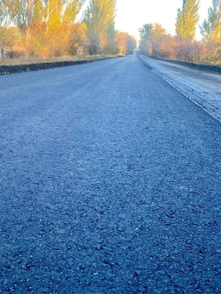 Завершаем работы по приведению в нормативное состояние дорожного покрытия на Ленинском проспекте и площади Коммунаров в Донецке Завершаем работы по приведению в нормативное состояние дорожного покрытия на Ленинском проспекте и площади Коммунаров в Донецке