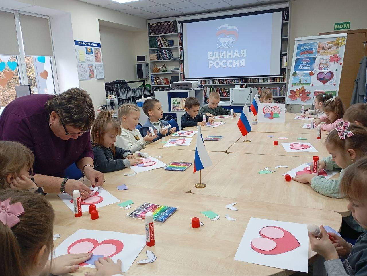 «Настоящие друзья»: В библиотеке Мангуша дети учились дарить тепло своим бабушкам и дедушкам «Настоящие друзья»: В библиотеке Мангуша дети учились дарить тепло своим бабушкам и дедушкам