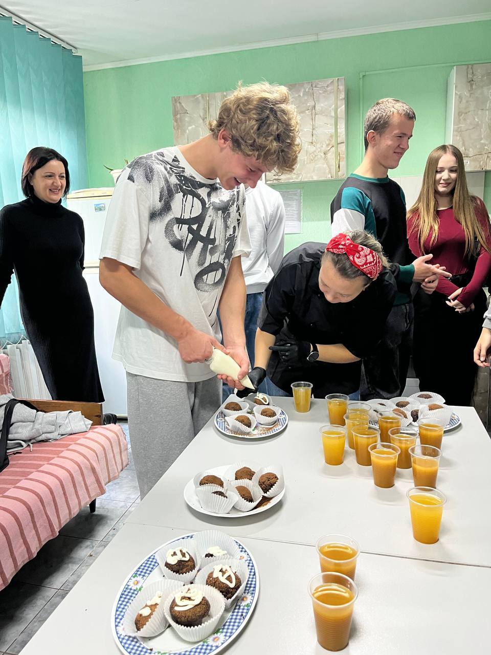 «Профессиональные пробы школьников» в рамках акции "Учиться в Донбассе" и проекта "Ура, каникулы" «Профессиональные пробы школьников» в рамках акции "Учиться в Донбассе" и проекта "Ура, каникулы"