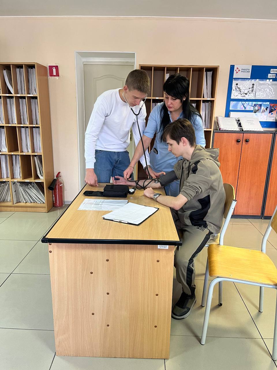 «Профессиональные пробы школьников» в рамках акции "Учиться в Донбассе" и проекта "Ура, каникулы" «Профессиональные пробы школьников» в рамках акции "Учиться в Донбассе" и проекта "Ура, каникулы"