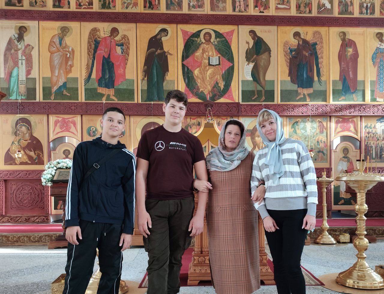 В Муравленко побывали школьники из подшефной Николаевки В Муравленко побывали школьники из подшефной Николаевки