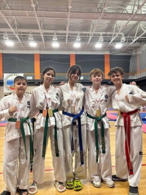 26 октября 2025 года в городе Воронеж прошли областные соревнования по тхэквондо МФТ «Кубок Черноземья», на котором наши тхэквондисты МБУ ДО СШ 1 г.о. Харцызск продемонстрировали мастерство, закалили характер и получили...