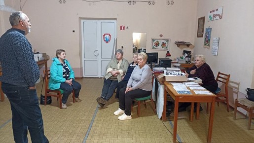  :   . 28  2025            ,  ,        ...