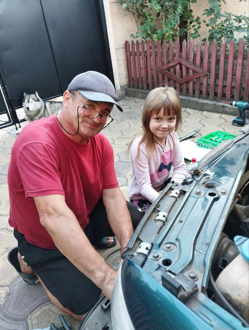 С любовью и теплом: активисты "Движения Первых" поздравляют бабушек и дедушек! С любовью и теплом: активисты "Движения Первых" поздравляют бабушек и дедушек!