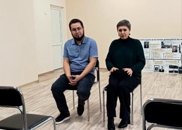 Иван Адамец: В рамках поручения Главы ДНР Дениса Пушилина заместитель руководителя управы Куйбышевского района Елена Строганова и депутат Донецкого городского совета Алексей Ковровский встретились с коллективом...