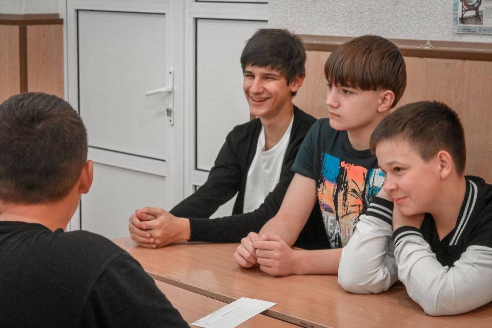 Школьники Старобешевской школы №1 поучаствовали в музыкально-интеллектуальной игре "Музыкалити" Школьники Старобешевской школы №1 поучаствовали в музыкально-интеллектуальной игре "Музыкалити"