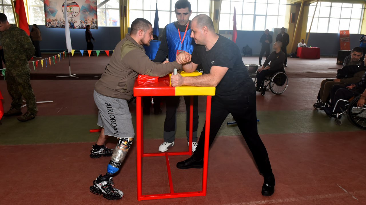 Спартакиада для сильных духом прошла в Донецке Спартакиада для сильных духом прошла в Донецке