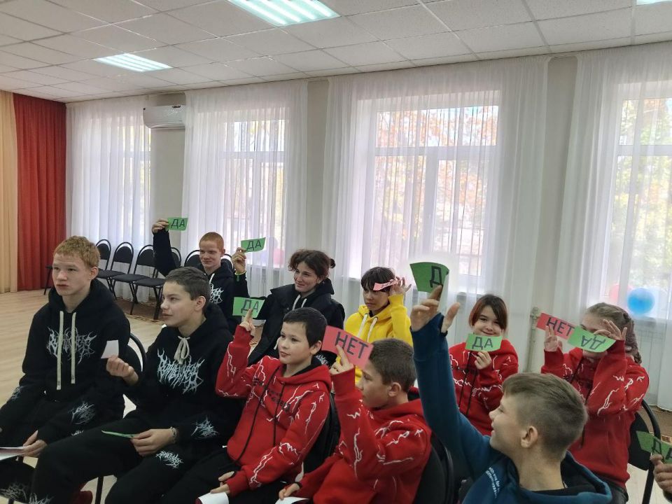 В Шахтерске прошла воспитательно-профилактическая беседа В Шахтерске прошла воспитательно-профилактическая беседа