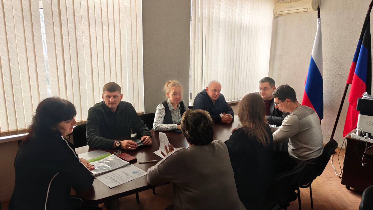 На заседании штаба по здравоохранению обсудили подготовку медучреждений к осенне-зимнему периоду и итоги профилактической работы