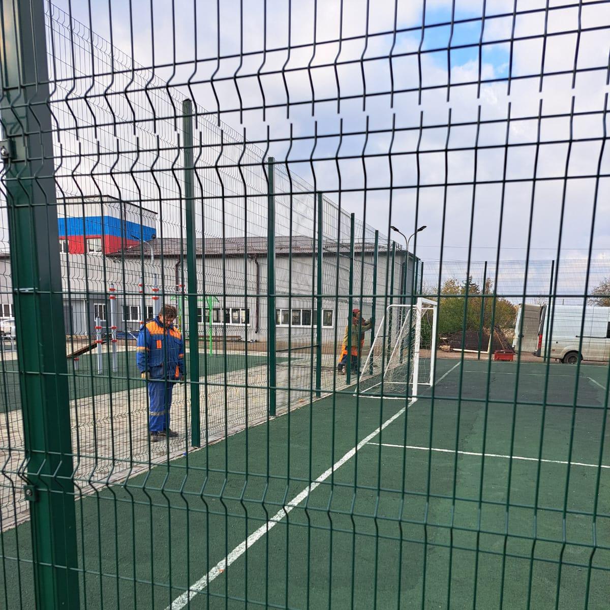 Бригада из Владимирской области работает в Кировском Бригада из Владимирской области работает в Кировском