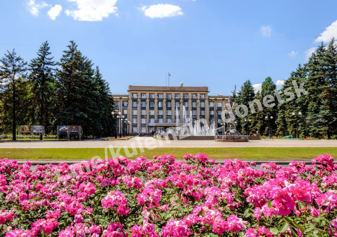 «Народное голосование» в рамках конкурса «Культурная столица года» — это всероссийское голосование, в котором каждый гражданин может отдать свой голос за любимые города «Народное голосование» в рамках конкурса «Культурная столица года» — это всероссийское голосование, в котором каждый гражданин может отдать свой голос за любимые города