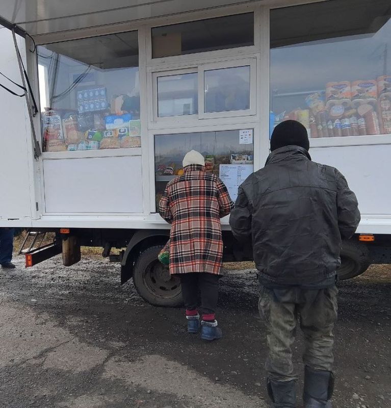 С 25 по 28 октября 2025 года осуществлена выездная торговля с использованием автомагазинов в населенных пунктах городских округов Донецк, Горловка, Мариуполь, на территории г С 25 по 28 октября 2025 года осуществлена выездная торговля с использованием автомагазинов в населенных пунктах городских округов Донецк, Горловка, Мариуполь, на территории г