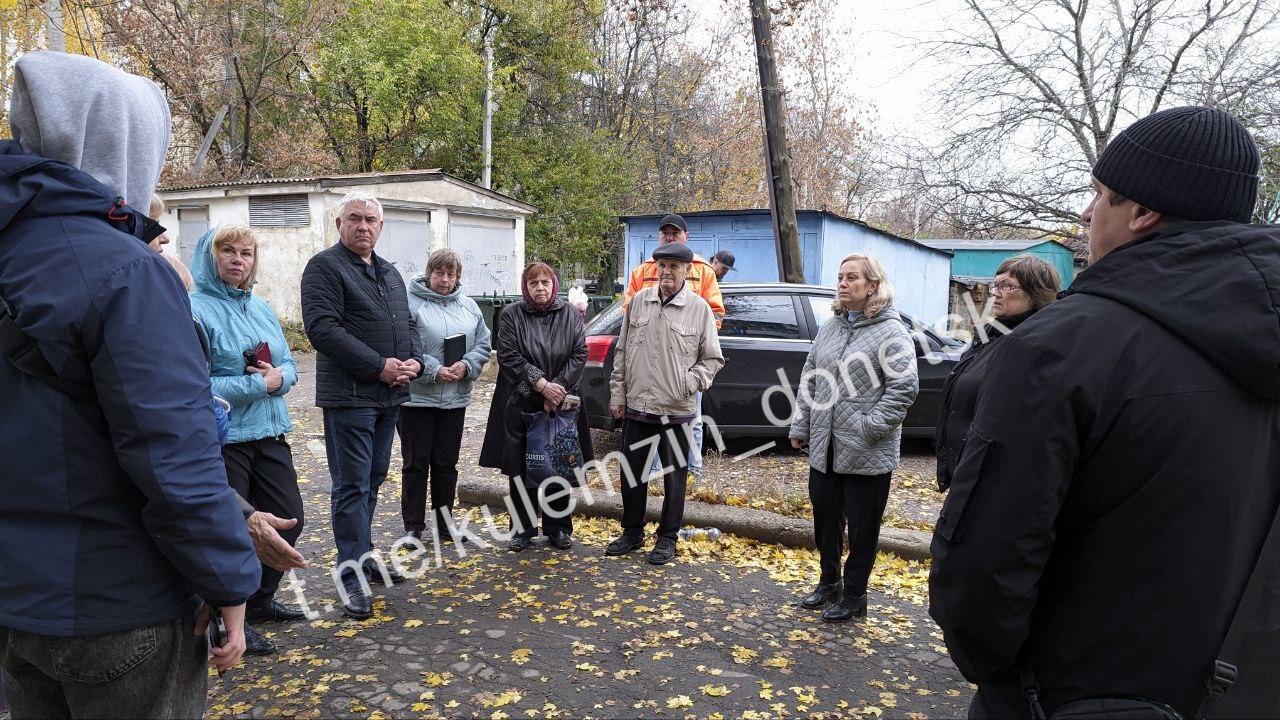 Сегодня в Петровском районе состоялся сход граждан, в котором принял участие заместитель главы администрации г. о. Донецк