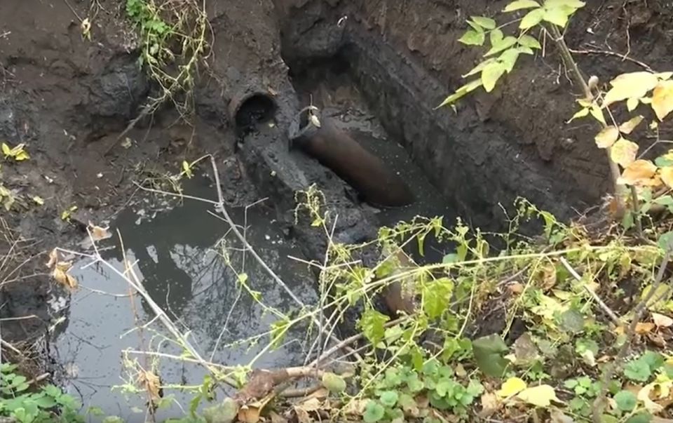 В городском округе Торез ежедневно устраняют порывы В городском округе Торез ежедневно устраняют порывы