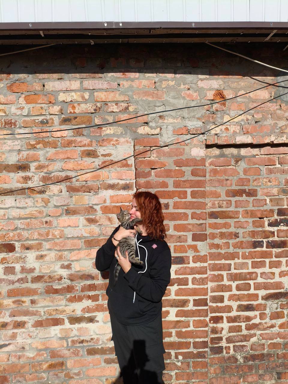 Анна Долгарева: Между тем, съездила в одну из крайних точек перед Покровским фронтом, куда можно доехать на машине - дальше уже на мотоцикле или квадрике, а потом пешком