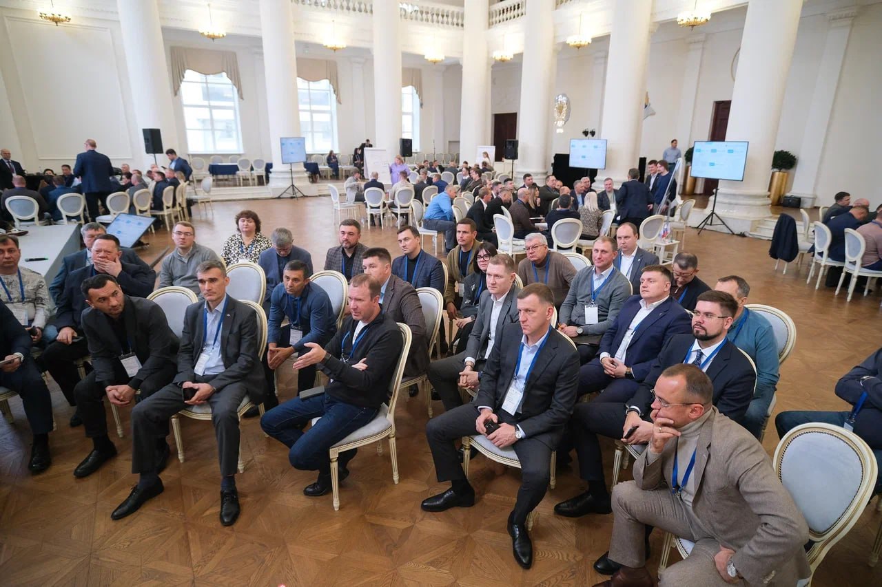 Глава Шахтерского округа представил ДНР на конференции ВАРМСУ Глава Шахтерского округа представил ДНР на конференции ВАРМСУ